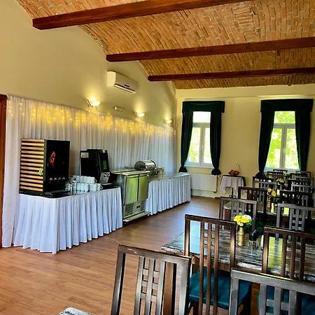 Amalka U Ripu Hotel Straškov