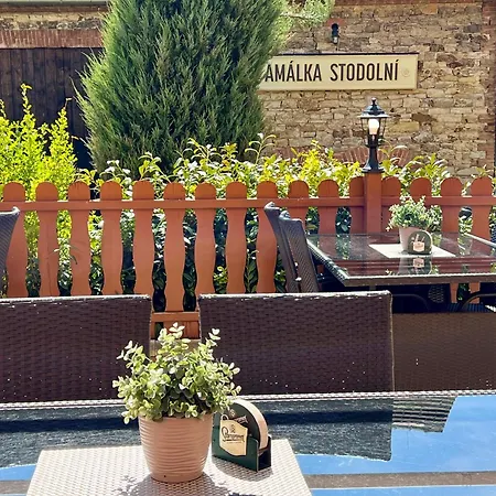 Amálka U řípu 3* Straškov